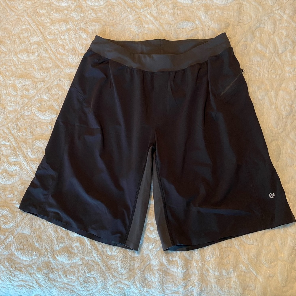🍋 Lululemon Liner-less Shorts Men’s Sz L EUC 🍋